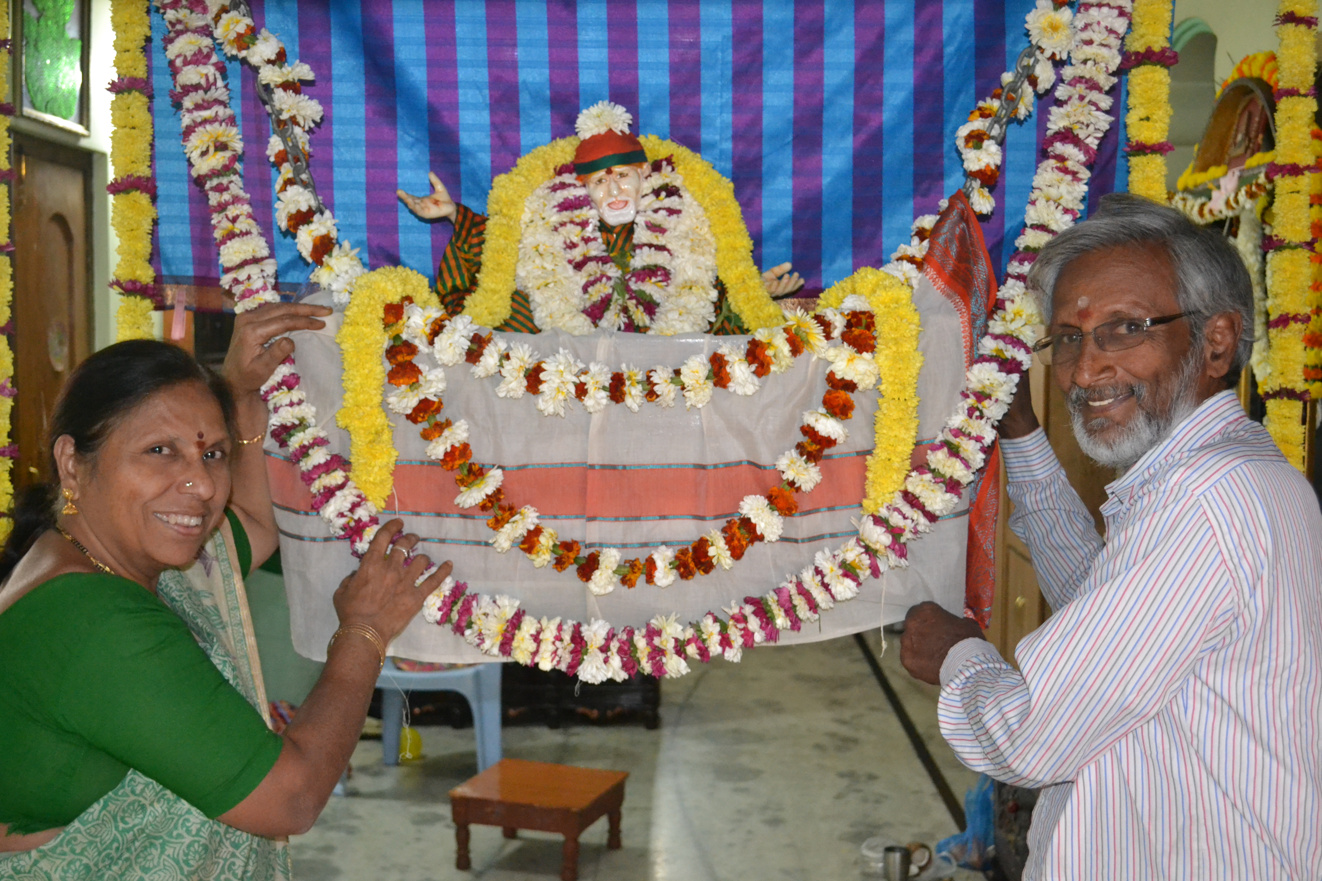 వినయ్ చాగంటి, ద్వారకామాయి వైకుంఠ ఏకాదశినాడు ఉత్తరద్వార దర్శనం ఇవ్వడానికి అలంకారమయిన శ్రీ విష్ణుసాయిని సేవిస్తూ...
